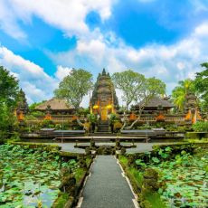 Ubud Temple in Bali —intricate architecture and lush views await!